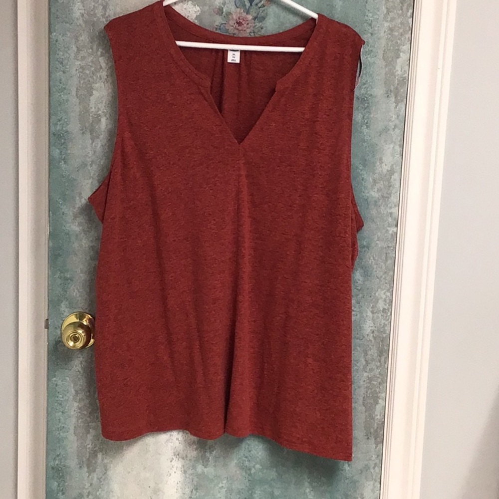 Old Navy ladies sleeveless top, made from 52% linen & 48% polyester, size XXL.